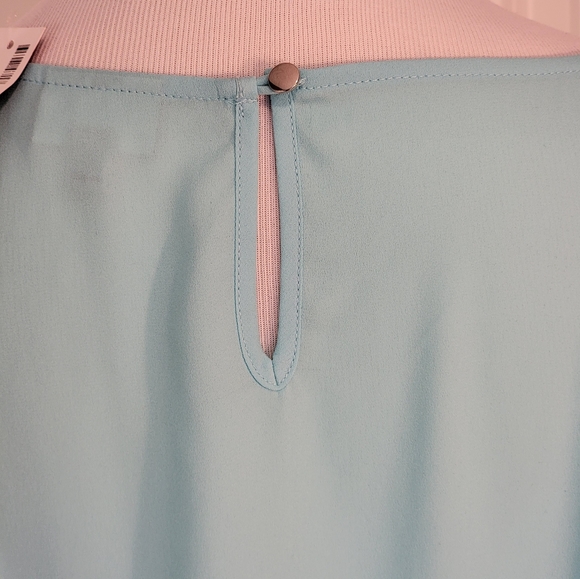 NWT Plus Size AVENUE Turquois Blouse with Metal Detail at Neck - Size 18/20 - Picture 5 of 7